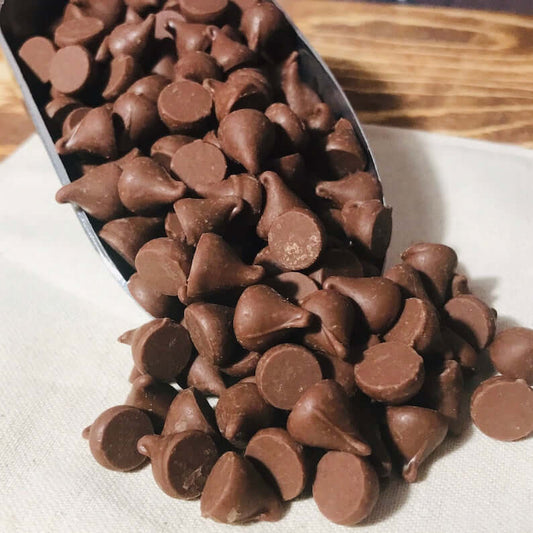 Ideal for the most amazing hot chocolates.
Melt a small amount of chocolate with a little hot water.Then add cold milk and steam together.
You won't be disappointed!